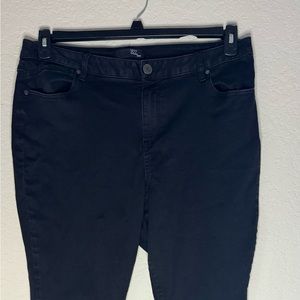 1822 Denim Women’s Black Skinny Jeans Size 20W